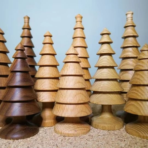 Sapin de Noël artisanal en bois massif de style vintage pour la décoration des fêtes - Taille et forme personnalisables - Product Image 6