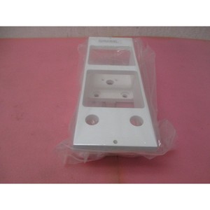 AMAT 1410-01314 Htr Ftr Brkt AMA PCT Sys (อะไหล่ - อุปกรณ์และชิ้นส่วนเซมิคอนดักเตอร์มือสองที่เชื่อถือได้จากทั่วโลก) - Product Image 1