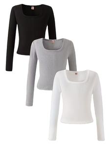 Trois tenues 2026 pour grandes filles, avec un t-shirt ajusté à manches courtes et un col carré côtelé fin – C'est une pièce polyvalente - Product Image 2