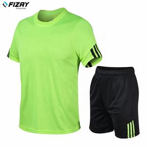 Ensembles de vêtements de sport de football de baseball personnalisés pour les jeunes maillots à col en V jaunes uniformes en polyester de sublimation bon marché vêtements de sport de haute qualité - Product Image 4