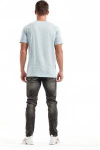 T-shirt pour homme en coton 100% gris clair à col en V, décontracté, à manches courtes, respirant, séchage rapide, pour la salle de sport, le quotidien, doux et confortable - Product Image 2