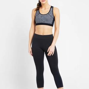 Women Seamless Sports Bra Medium Support Solid Yoga <b>Top</b> Customized Sports Bra Design Breathable Gym Wear For Women - Product Image 2