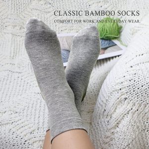 Wholesale Colorful Fashion Casual Sports 100% Cotton <b>Men</b> Casual <b>Socks</b> <b>for</b> Sale in Adult Size <b>Socks</b> - Product Image 5