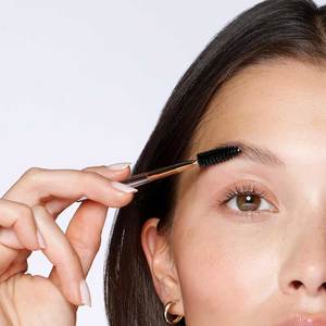 Ciseaux à sourcils courbés, outil de toilettage de précision, ciseaux de beauté en acier inoxydable pour une coupe détaillée - Product Image 5