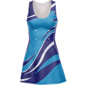 Robe de netball réversible pour femmes adultes, coupe trapèze, séchage rapide, jupe de football, sublimation, broderie, vêtements de sport personnalisés pour équipe - Product Image 1