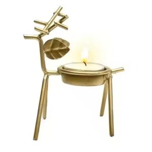 Candelabro Navideño de Hierro Hecho a Mano, Adorno Premium para Decoración de Interiores - Product Image 4