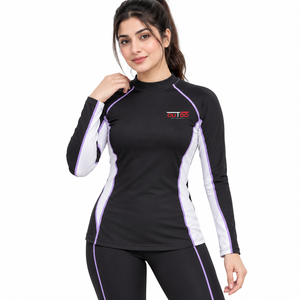 Manches longues à séchage rapide pour femmes, rashguard en tissu performant, coupe ajustée, flexibilité quadridirectionnelle - Product Image 1