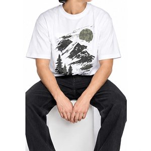 เสื้อยืดผู้ชายผ้าฝ้าย 100% พิมพ์ลายกราฟิก สั่งพิมพ์ได้ตามต้องการ เสื้อยืดคอกลมแขนสั้นทรงโอเวอร์ไซส์ สไตล์สตรีทแวร์ รับผลิตแบบ OEM ODM เสื้อยืดผู้ชาย - Product Image 1
