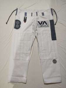 Kimono de BJJ Bordado Personalizado Hecho en Pakistán, Tela de 460g, Opciones de Múltiples Posiciones en la Parte Trasera/Delantera, Unisex para Adultos, Artes Marciales - Product Image 2