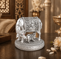 Idole de veau Kamdhenu plaquée or 24 carats faite à la main, figurine religieuse minimaliste gravée, décoration de table pour la maison, le bureau, ou un cadeau de pendaison de crémaillère