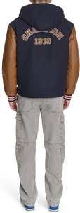 Chaqueta Varsity Azul Marino para Hombre con Mangas de Cuero Marrón, Cierre de Botones con Capucha, Letra C Bordada, Estilo Preppy de Invierno - Product Image 3