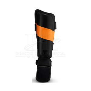 Protège-tibias pour hommes : Confort optimal, design léger, construction durable pour l'entraînement quotidien, forme flexible et facile à porter - Product Image 2