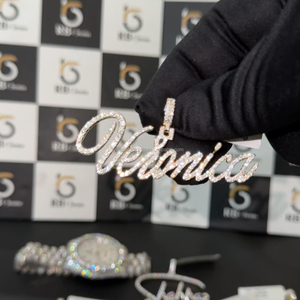Colgante Personalizable de Plata 925 Bañado en Oro con Nombre Estilo Hip Hop, Diamantes Clásicos VVS y Moissanita, Totalmente Engastado, Unisex, Regalo de Boda - Product Image 6