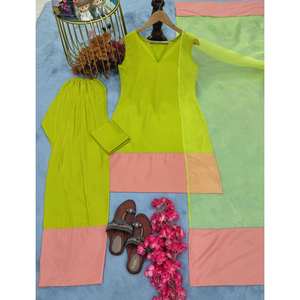 Top de soirée pour femmes de créateur-Ensemble Plazzo et Dupatta Top élégant avec écharpe enveloppante assortie - Product Image 1