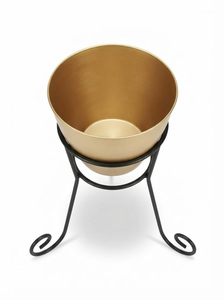Jardinières modernes en métal doré avec supports en fil noir, lot de 2 pots de fleurs décoratifs pour salon, bureau, chambre - Product Image 3