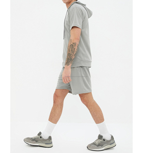 ชุดแฝดสำหรับผู้ชายกางเกงขาสั้นตาข่ายและเสื้อเชิ้ตระบายอากาศได้ง่ายเสื้อมีฮู้ดชุดสองชิ้นโลโก้ที่กำหนดเองธรรมดาสีต่างๆ - Product Image 1