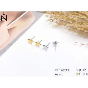 Orecchini a perno Zina Star in acciaio inossidabile oro e argento 6mm, gioielli alla moda - Product Image 1