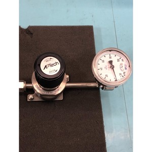Régulateur de pression APTECH AP5008S4MTSCMK + APTECH - Équipements et pièces semi-conductrices d'occasion fiables à l'échelle mondiale - Product Image 4