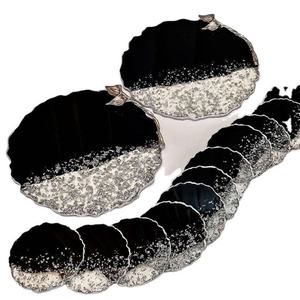 Ensemble de sous-verres en résine écologiques de luxe faits à la main, noir, blanc, feuille d'or, sous-verres ronds, décoration de table moderne - Product Image 6