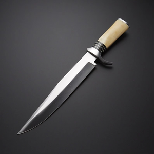 Cuchillo Bowie Hecho a Mano con Hoja Grande de Acero D2, Mango de Hueso de Camello y Funda de Cuero para Caza, Camping y Supervivencia. Sin reseñas aún. - Product Image 1