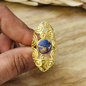 Bague Bohème Turquoise Tendance en Laiton Plaqué Or 18 carats pour Femme, Bijou Ethnique Design Spirale Tribal, Vente en Gros - Product Image 6