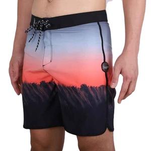 Shorts de Baño Personalizados para Hombre |   Diseño de Sublimación con Degradado |   Pantalones Cortos de Secado Rápido con Elasticidad en 4 Direcciones - Product Image 1