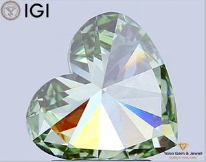 Diamant de laboratoire CVD en forme de cœur avec certificat IGI, 2,00 carats, couleur vert vif fantaisie, clarté VS1, pour fiançailles spéciales - Product Image 4