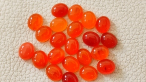 Pierres ovales en cornaline en gros | Cabochons à dos plat 3x5mm 8x10mm 12x16mm | Agate rouge naturelle en vrac pour la création de bijoux DIY - Product Image 4