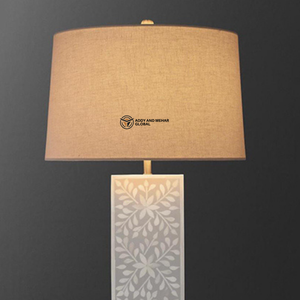Lampe de table de luxe en os incrusté avec abat-jour beige |   Lampe à incrustations florales faite à la main |   Table de chevet et salon modernes et élégants - Product Image 3