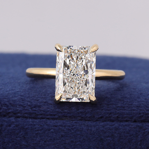 Bague de fiançailles en diamant radiant allongé de 3 carats, or jaune 14 carats - Product Image 1