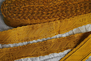 Brocado Dorado Antiguo de Alta Calidad de 4 m para Uniformes de Monasterio, Trenza Medieval Rara de 35 mm con Diseño Intrincado - Product Image 5