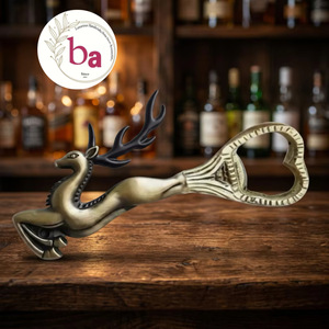 Décapsuleur vintage en bois et laiton motif cerf, écologique, de luxe, réutilisable, accessoire de bar pour bière et soda - Product Image 1