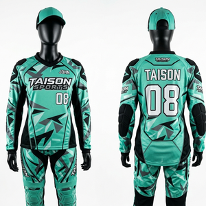 Camiseta de Paintball para Mujer, Poliéster Premium Transpirable de Secado Rápido, Diseño de Paneles Geométricos en Verde y Negro, Logotipo Personalizado por Sublimación - Product Image 1