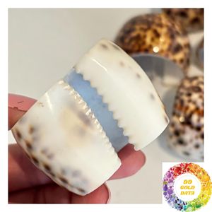Anillo para Servilletas con Concha de Cauri Tigre, Adorno de Concha Natural con Manchas para Bodas en la Playa, Cenas y Decoración Rústica del Hogar - Product Image 1