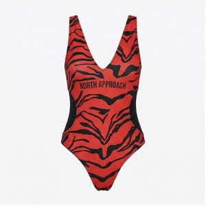 Traje de baño de una pieza con estampado de tigre rojo para mujer de North Approach, traje de baño elástico con cuello en V profundo - Product Image 1
