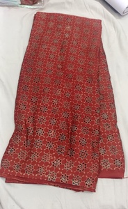 Tissu en coton pur Ajrakh imprimé à la main, motif naturel, vente en gros, imprimé Ajrakh géométrique traditionnel, tissu doux en modal pur pour femmes - Product Image 5