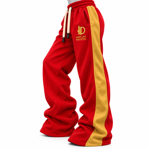 Pantalon de survêtement rouge pour homme, coupe large, taille élastique, cordon de serrage, avec bande latérale et logo brodé - Product Image 3