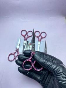 Tijeras de Uñas de Acero Inoxidable con Punta Curva Premium y Cuchilla Afilada para el Cuidado de las Cutículas, Diseño de Orificio Cuadrado, Herramienta de Belleza Duradera - Product Image 5