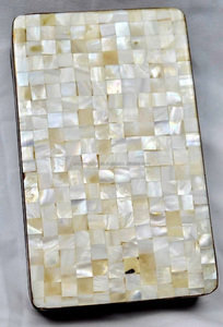 Bolso de mano de nácar de lujo, bolso de concha iridiscente hecho a mano, accesorio de moda portátil de gama alta para fiestas de bodas - Product Image 3