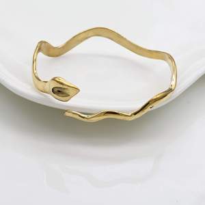 Brazalete de Serpiente de Latón Chapado en Oro, Diseño Vintage con Forma de Animal, Unisex, Ajustable, Brazalete Abierto - Product Image 2