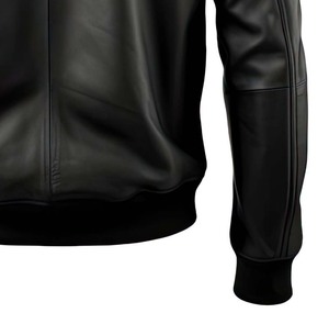 Chaqueta Varsity Personalizada de Cuero Genuino para Hombre, Negra, Acolchada, con Cuello Alto, Logotipo Frontal, Estilo Vintage con Capucha - Product Image 2