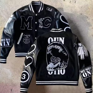 เสื้อแจ็คเก็ตวาร์ซิตี้แบบยั่งยืนสำหรับผู้ชาย ผลิตจากขนสัตว์รีไซเคิล 100% หลังการบริโภค พร้อมรายละเอียดผ้าริบถักจากฝ้ายออร์แกนิก - Product Image 5