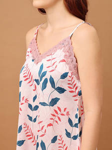 เดรสทรงเอไลน์เซ็กซี่ ดีไซน์ใหม่สำหรับผู้หญิง คอวี สายรัดหลังเปลือย มินิเดรสลายดอกสีสันสดใส ทรงเข้ารูป แฟชั่นปี 2026 เอวสูง เหมาะสำหรับงานปาร์ตี้ - Product Image 2