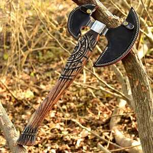 Hacha Vikinga Personalizada de Grado Industrial Hecha a Mano, Forjada en Acero al Carbono, Regalo para Padrinos de Boda, Hacha Vikinga con Hoja de Acero al Carbono y Cuero - Product Image 6