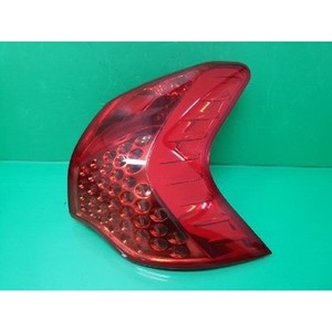 Feu arrière droit d'occasion OEM 9683460780 pour Peugeot 3008 Phase I 2009-2013 - Product Image 1