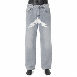 Jeans de Mezclilla de Pierna Recta para Hombre, Cintura Media, Lavado Claro, Estilo Casual de Algodón con Parche de Estrella Blanca en el Bolsillo Trasero, para Usar en Verano - Product Image 1