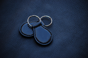 Promotional top quality Gift Wholesale Supplier <b>Custom</b> Logo Leather Keychain High Quality <b>Key</b> <b>Ring</b> Holder for Car <b>Keys</b> - Product Image 4
