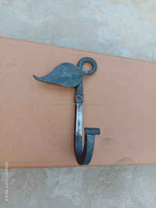 Crochets en fonte antiques faits à la main Crochet de manteau en métal au prix le plus bas de l'Inde par UCI - Product Image 2