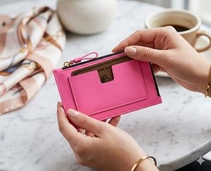 [สินค้าใหม่] กระเป๋าใส่บัตรหนังวัวแท้ Castello ดีไซน์มินิมอล ช่องซิป สีกรมท่า สีฟ้าอ่อน สีชมพู สีแดง - Product Image 4