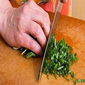 Juego de Cuchillos de Cocina de Acero Inoxidable de 5 Piezas con Tabla de Cortar de Madera y Tijeras para Cortar Verduras y Carne (Juego de 5+1 Tabla de Cortar) - Product Image 6
